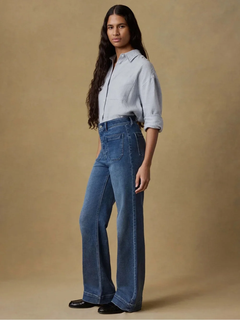 High-Rise Wide-Leg Women's Jeans in Medium Blue